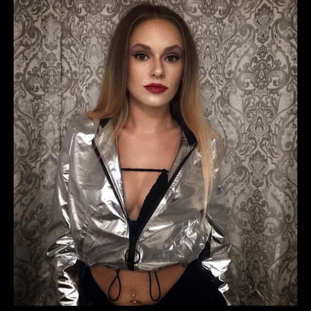 Metallic Guess Crop Jacket with Hood - Picture 12 of 12